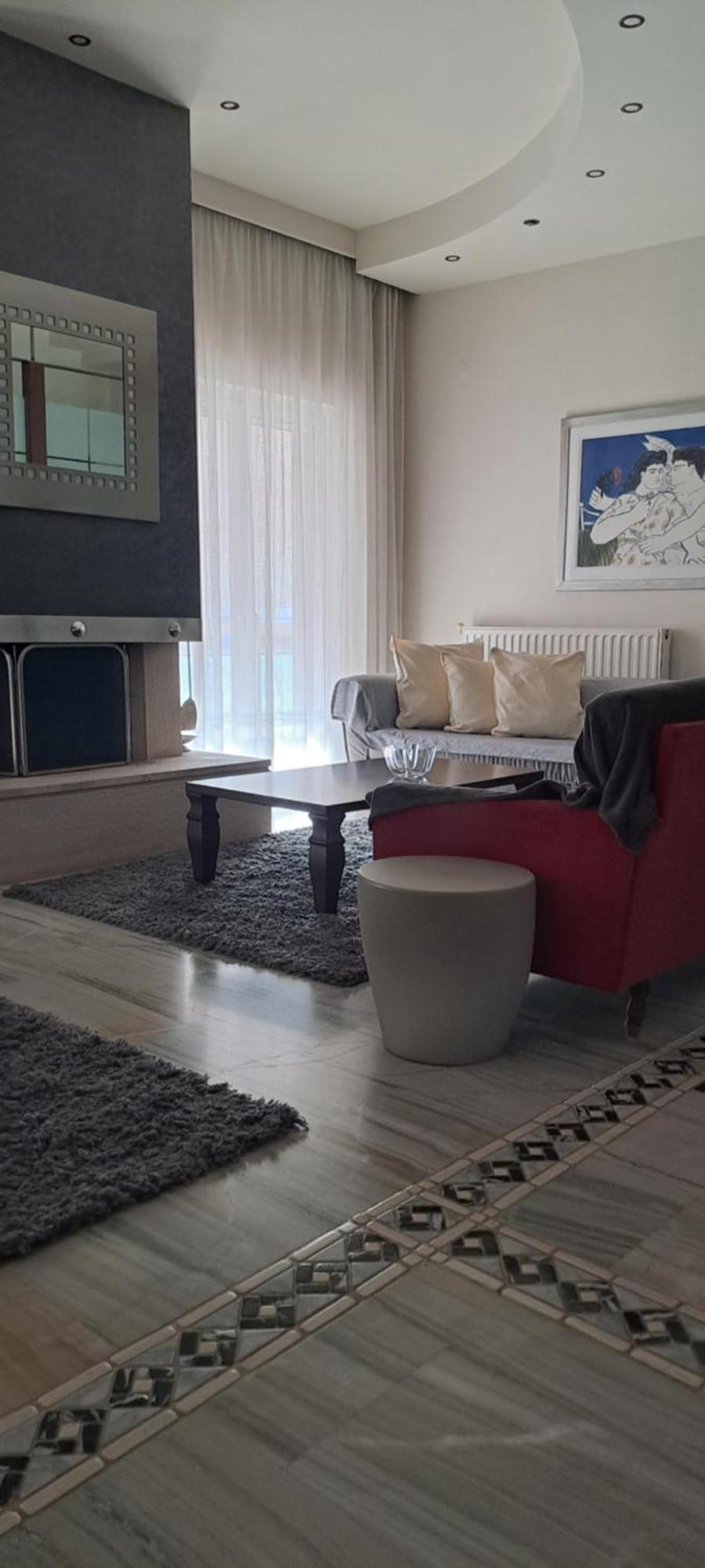 Elegante Apartamento Centrale Tríkala Екстериор снимка
