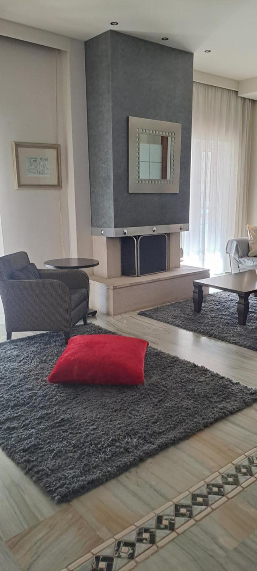 Elegante Apartamento Centrale Tríkala Екстериор снимка